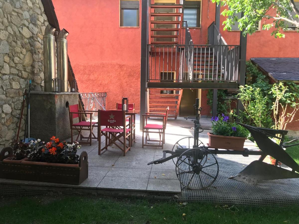 Hotel Saueth Tredós Eksteriør bilde